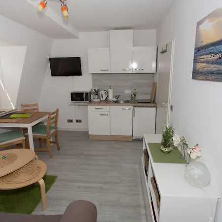 Haus Bielefeld 33a דירה